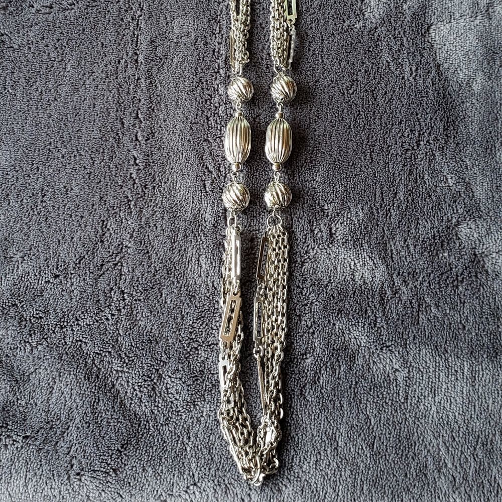 Pretty Silvertone Vintage Necklace 26" - Picture 4 of 7